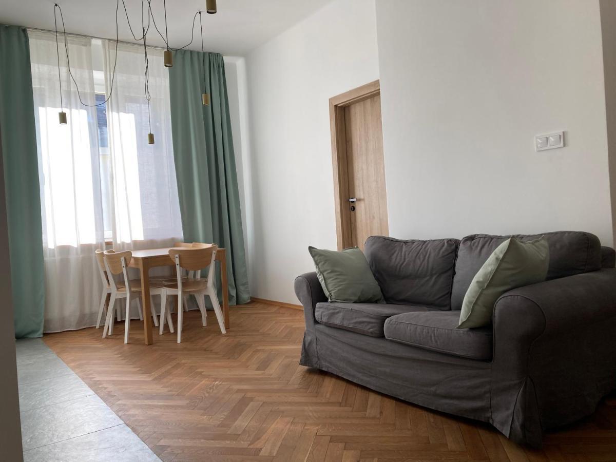 Apartament Z Klimatyzacja คราคูฟ ภายนอก รูปภาพ